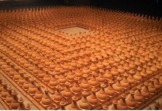 An exhibition at the Venice Biennale in 2013 / Jemma Purdey Impossible ideal?