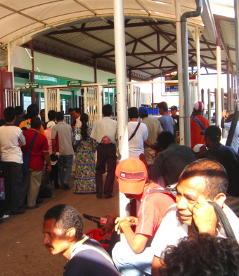Waiting to cross the border is like waiting for a bus / Nurul Ilmi Idrus