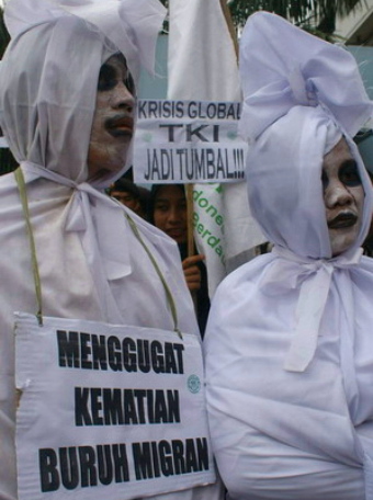 Indonesian protestors in Malaysia/Courtesy of Migrant Care